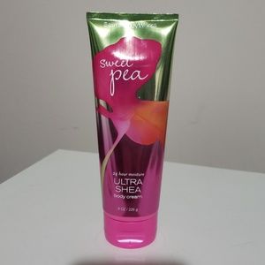 Bath & Body works body cream
